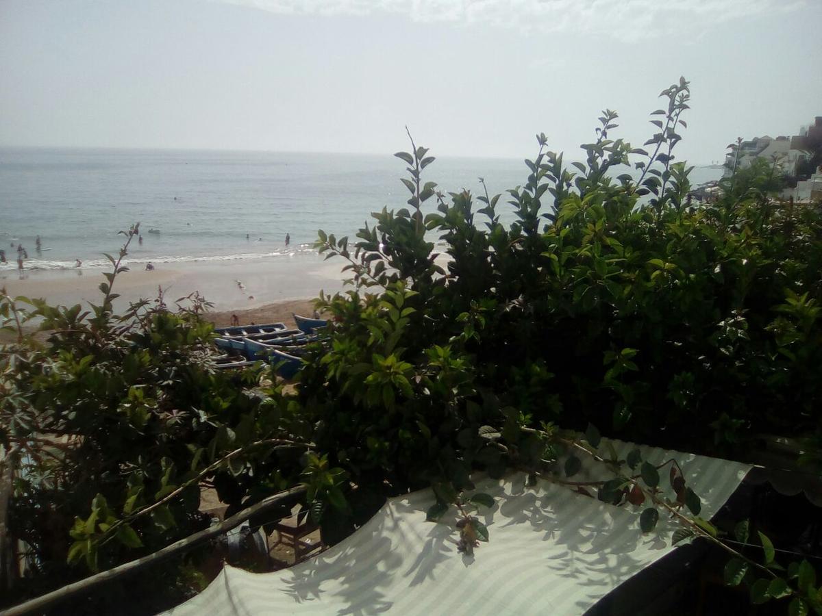 Bed and Breakfast Playa Surf House à Azazoul Extérieur photo