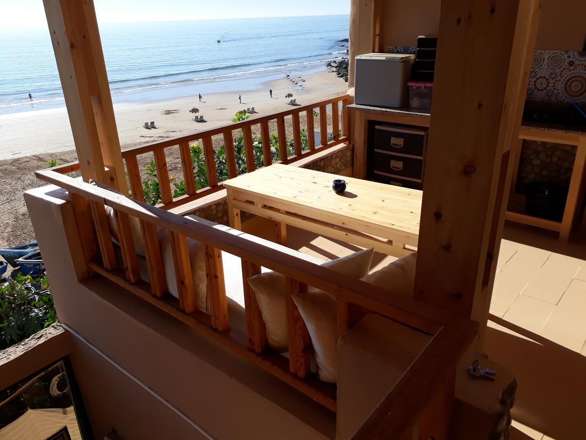 Bed and Breakfast Playa Surf House à Azazoul Extérieur photo